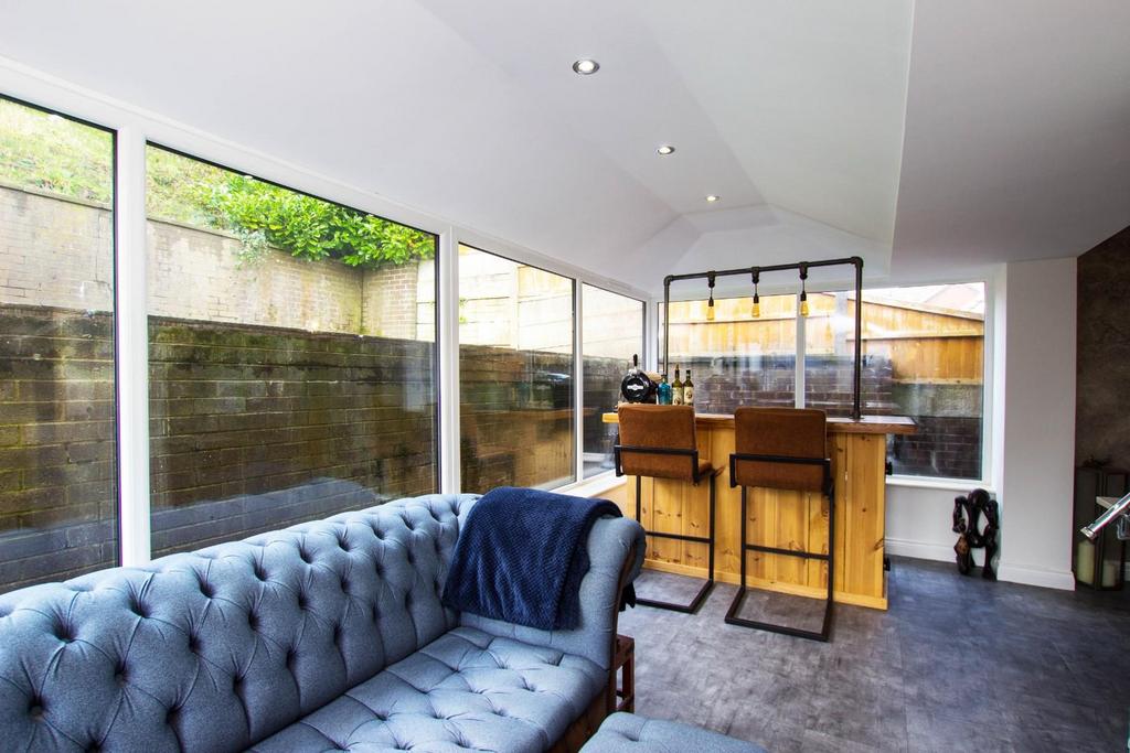 Sunnymere Drive (21).jpg