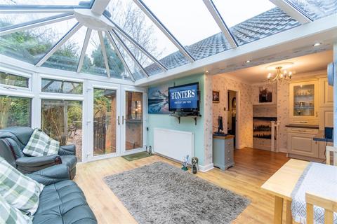 29 Brades Close, Halesowen, B63 2XZ