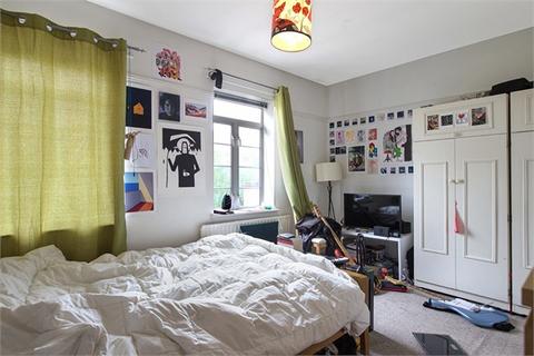2 bedroom maisonette to rent, Walker House, 11 Odessa Street, London, SE16