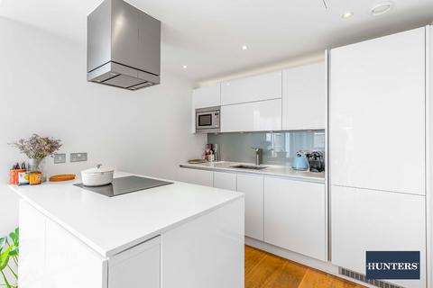 2 bedroom apartment to rent - Sclater Street, London E1