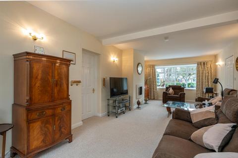 31 Pebblemoor, Edlesborough, Dunstable, LU6 2HZ