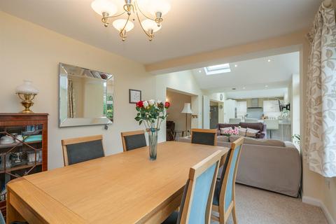 31 Pebblemoor, Edlesborough, Dunstable, LU6 2HZ