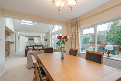 31 Pebblemoor, Edlesborough, Dunstable, LU6 2HZ