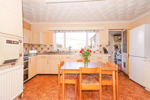 2 bedroom detached house for sale, Alfred Road, Hastings
