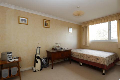 6 Chapel Close, Aberthin, Cowbridge, CF71 7HD