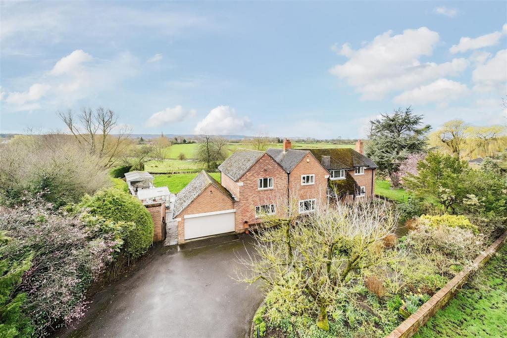 Mill Road, Worton 5 bed detached house for sale £825,000