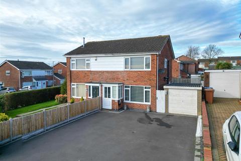 3 bedroom semi-detached house for sale, Seaforth Drive, Hinckley