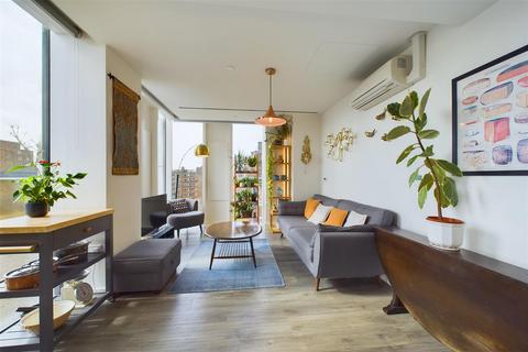 2 bedroom flat for sale, The Music Box, Union Street, London