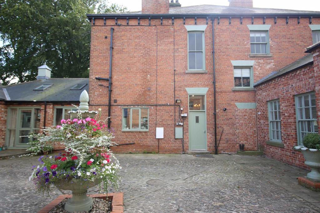 Lane, Darlington DL1 3 bed terraced house for sale £425,000