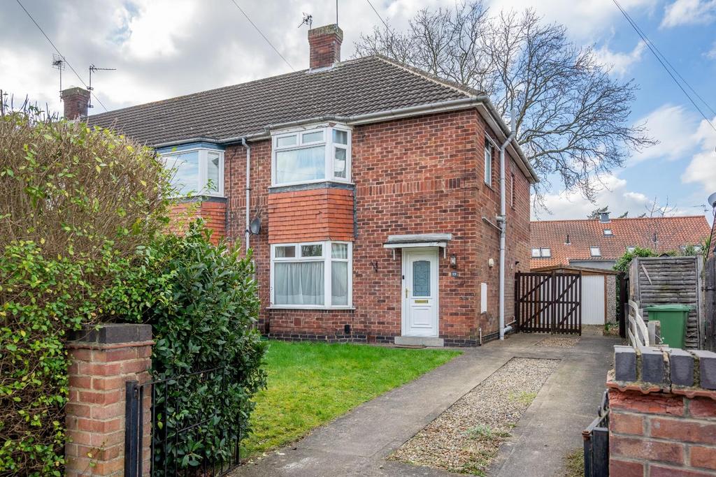 Danebury Drive, York 3 bed end of terrace house for sale - £325,000