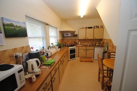 3 bedroom semi-detached house to rent, Thornley Gate