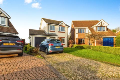 3 bedroom detached house for sale, Clarkson Drive, Grimsby DN41