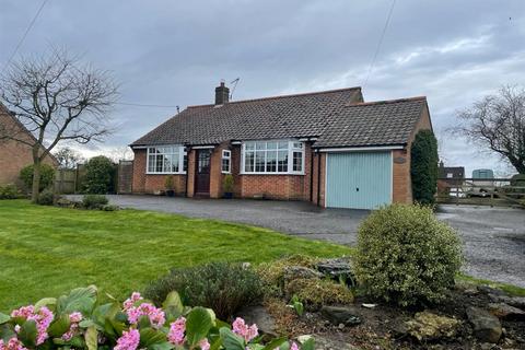 2 bedroom detached bungalow to rent, Borrowby, Thirsk