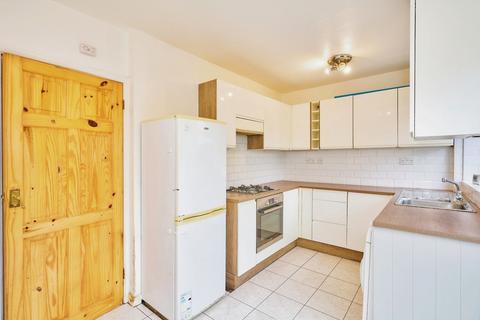 2 bedroom terraced house for sale - Templecroft, Ashford TW15
