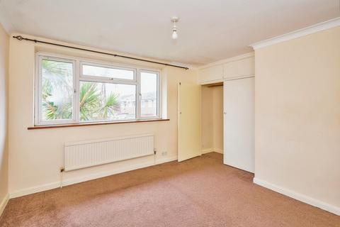 2 bedroom terraced house for sale, Templecroft, Ashford TW15