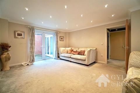 4 bedroom link detached house for sale, Edward Paxman Gardens, Colchester