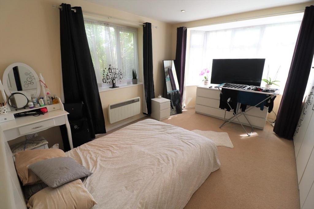 Bedroom.jpg