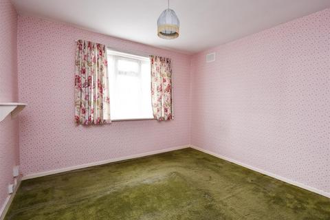 73 Meadow Lane, Wombourne, Wolverhampton, WV5 9BT