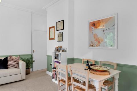 Flat D1, 22 Rodway Road, Bromley, BR1 3JL