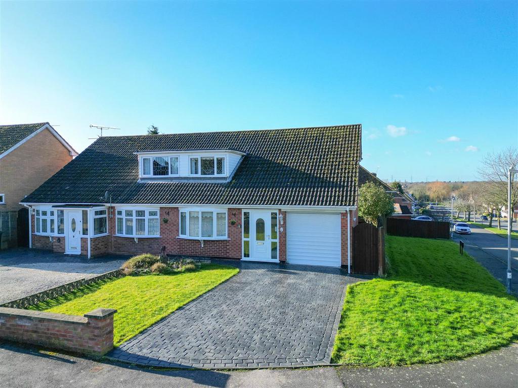 Rectory Close, Exhall, Coventry 3 bed semidetached house for sale £