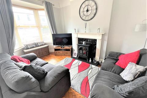 2 bedroom terraced house for sale, Court Road, Wrexham