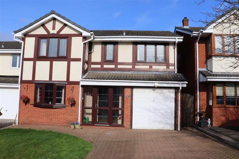 4 bedroom detached house for sale, Gwendoline Way, Walsall Wood