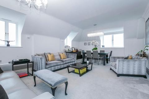 2 bedroom penthouse to rent, Flat 16 Ludgrove Hall, 61-65 Games Road EN4