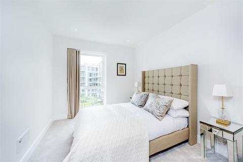 2 bedroom flat to rent, Lockside House, Chelsea Creek SW6