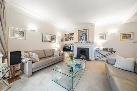 3 bedroom flat for sale, West Heath Road, Hampstead, NW3