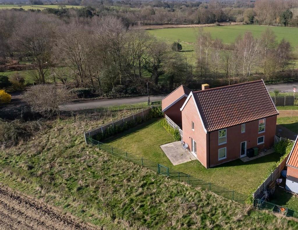 Ives Way, Erpingham, Norwich 3 bed detached house for sale £475,000