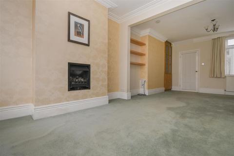 2 bedroom end of terrace house for sale, Tranby Lane, Anlaby