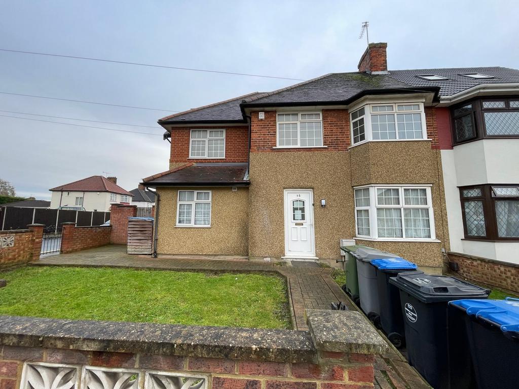 Bovingdon Avenue, Wembley, HA9 2 bed flat to rent £1,800 pcm (£415 pw)