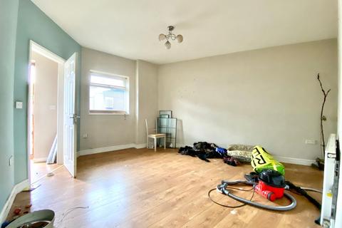 3 bedroom end of terrace house for sale, Canon Street, Newport NP19