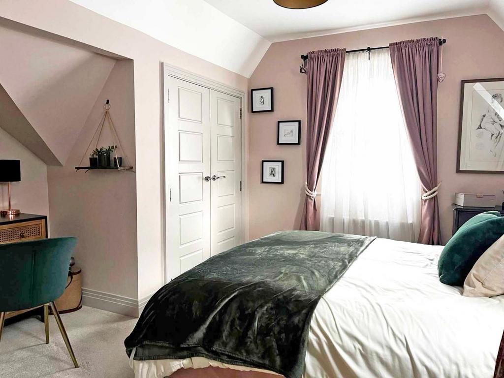 Bedroom.2b.jpg