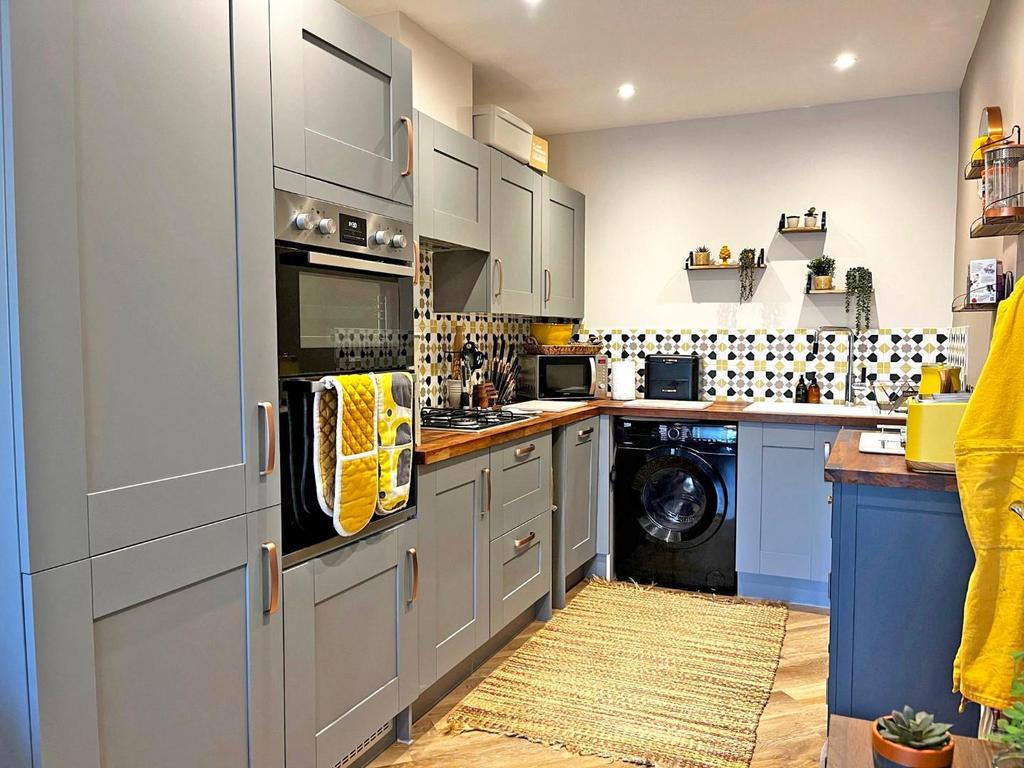 Kitchen.1b.jpg