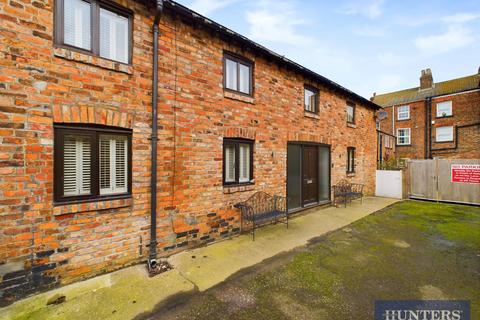 4 bedroom end of terrace house for sale, Clayhouse Yard, Mitford Street, Filey