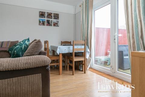 44 Britannia Crescent, Lyneham, Chippenham, SN15 4AW