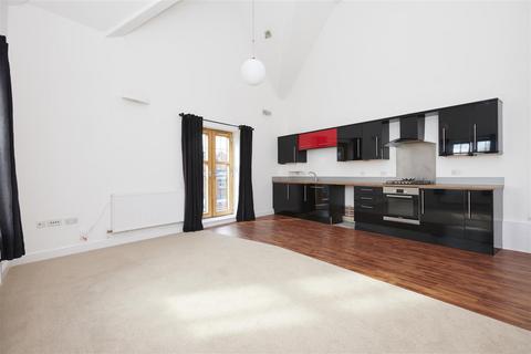 3 bedroom duplex for sale, St Marys Road, Market Harborough