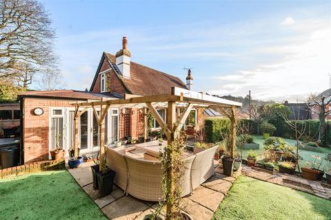 4 bedroom detached house for sale, Critchmere Vale, Haslemere