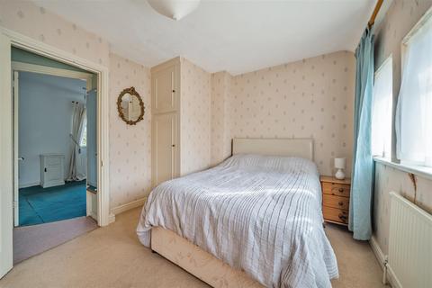 21 Border Road, Haslemere, GU27 1PG
