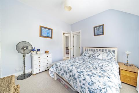 1, Hill View Hammer Vale, Haslemere, GU27 1QG