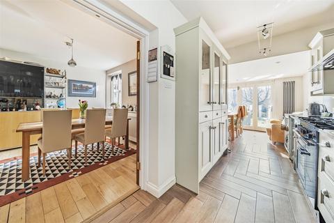 1, Hill View Hammer Vale, Haslemere, GU27 1QG