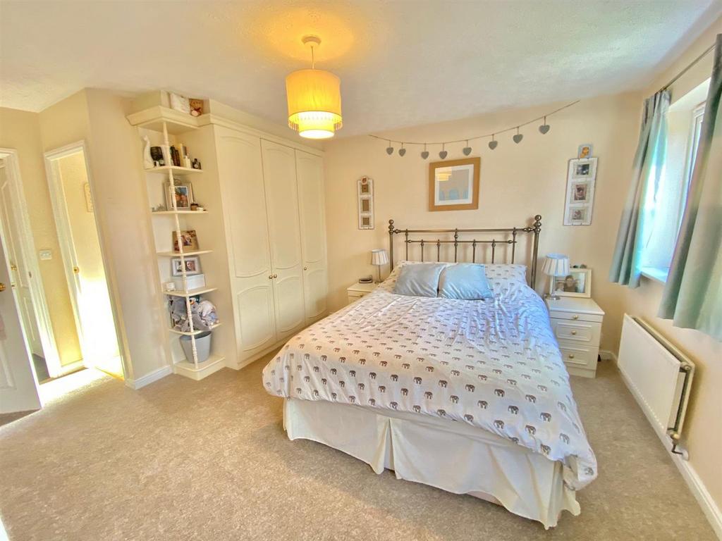 Bramleys Estate Agents - Dalton - Carr Green Lane