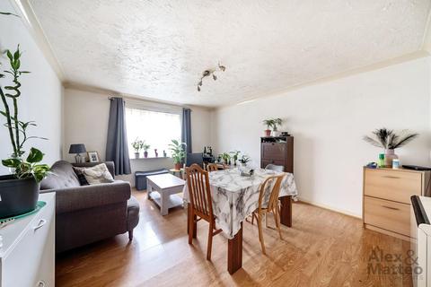 2 bedroom flat for sale, Rossetti Road, Bermondsey, SE16