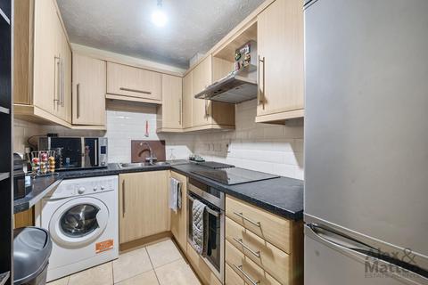 2 bedroom flat for sale, Rossetti Road, Bermondsey, SE16