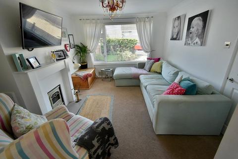 3 bedroom semi-detached house for sale - Leeson Drive, Ferndown, BH22
