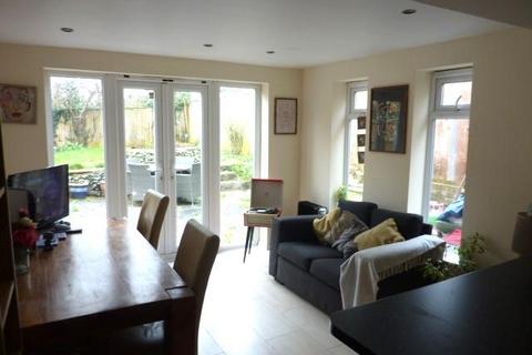 2 bedroom semi-detached house for sale - Studland Way, Weymouth