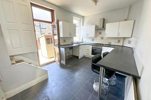 3 bedroom terraced house for sale, Tufton Street, Silsden