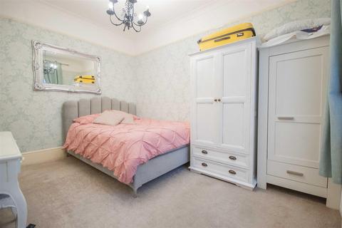 10 Pitfield, Chelmsford, CM2 9QY