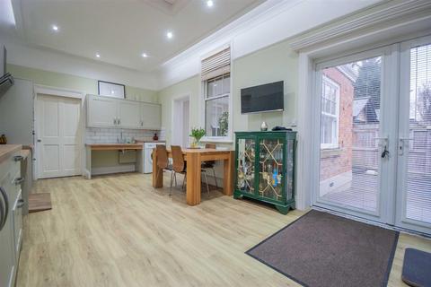 10 Pitfield, Chelmsford, CM2 9QY